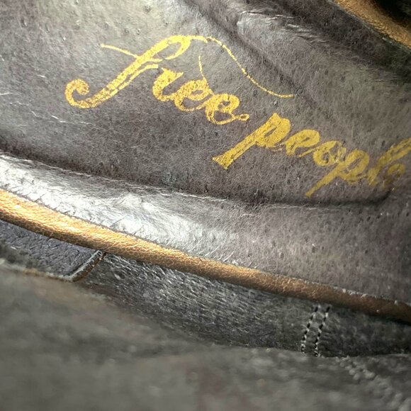 Free People Loveland Brown Suede Snake Embossed Zip Booties‎ - Picture 3 of 12